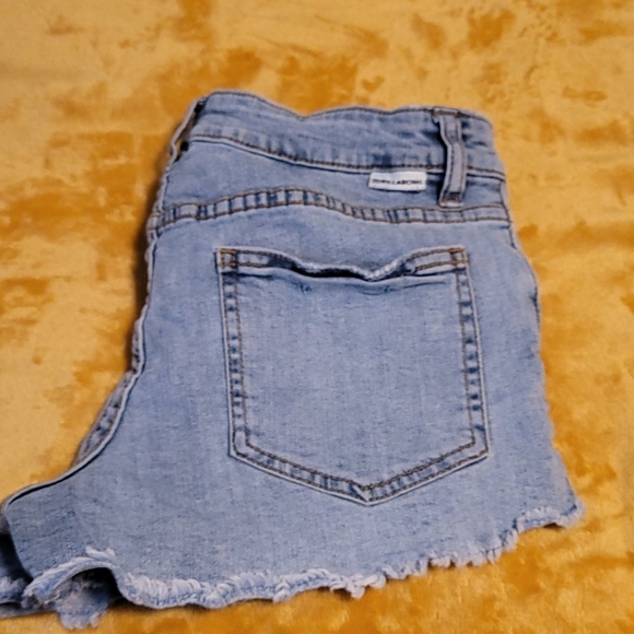 Billabong shorts - Picture 3 of 4